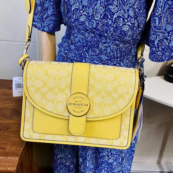 COACH - nanaton07 NWT Coach CW397 Fiona Zippered Tote Bag Double Handled Purse